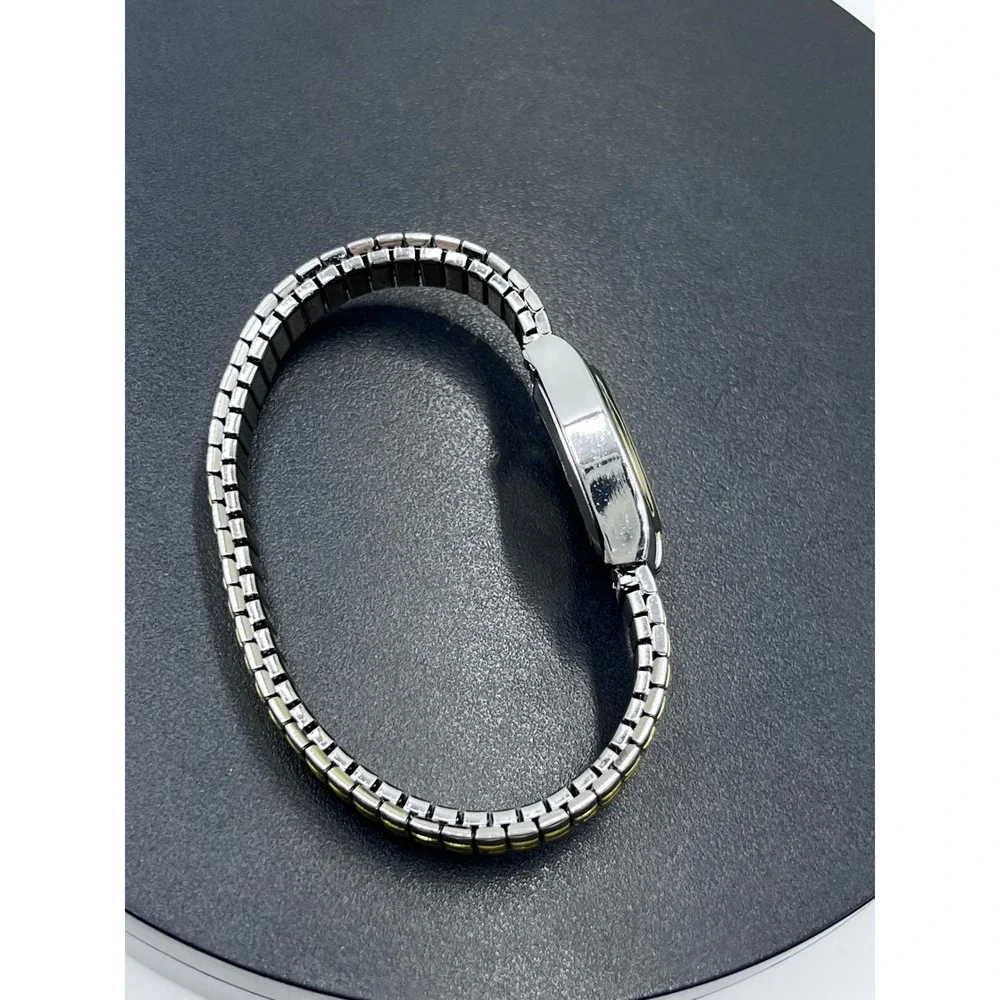 gevena features curved